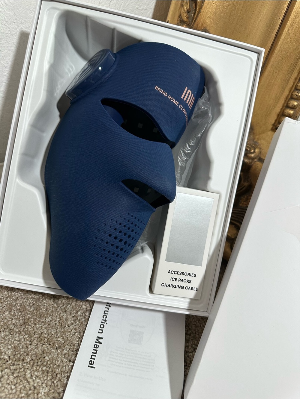 NIB INIA GLOW 4D 940nm Dual NIR Wireless LED Mask in Blue $359.99